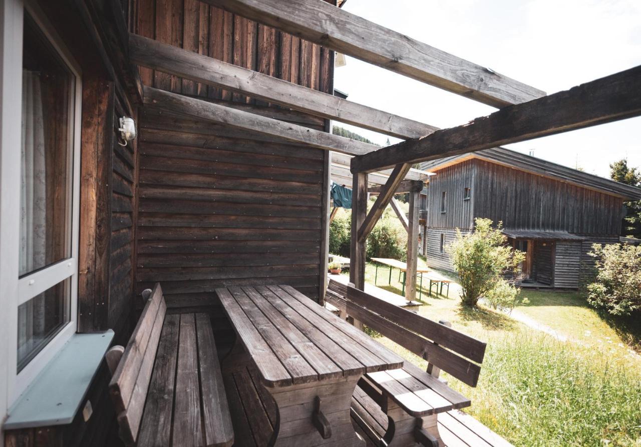 Hüttendorf Hohentauern - Dein Feriendomizil in den Bergen Exterior foto